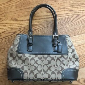 Coach purse LIKE NEW!!